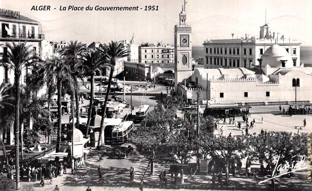 2812- Alger - Place du Gouvernement - 1951.jpg